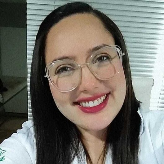 Dra. Sara dos Santos Linhares