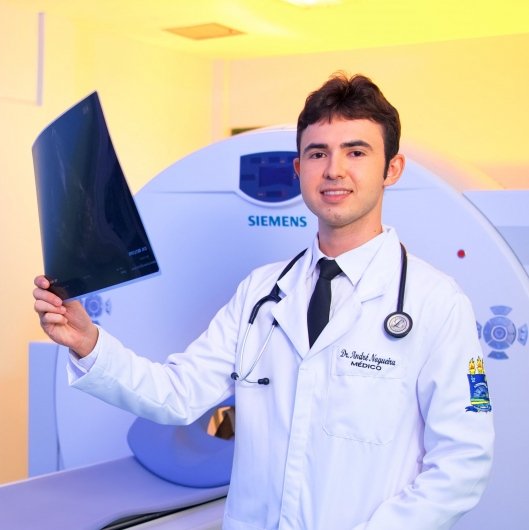 Dr. André Nogueira
