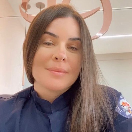Dra. Lívia Carvalho