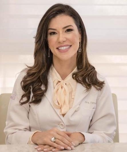 Dra. Fernanda Manfron Rosas Robert