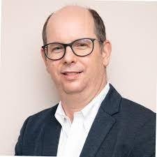Dr. Denis Pajecki