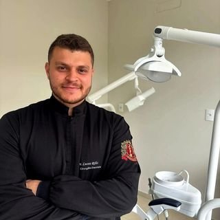 Dr. Lucas Gabriel Macedo Rihs