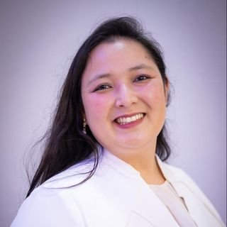Dra. Danielle Mayumi Nakano .