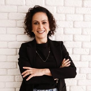 Dra. Carol Franceschetto