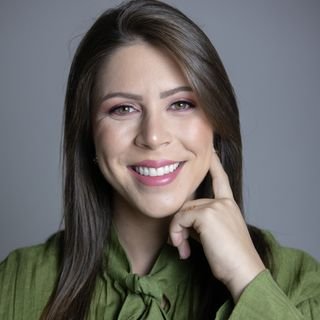 Dra. Lais Bottan Pereira