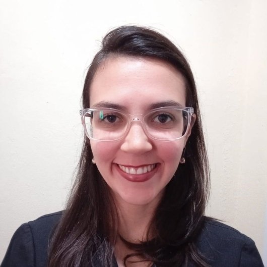Dra. Naomi Rocha