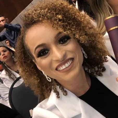Dra. Lorena Fergon Gonçalves Correia