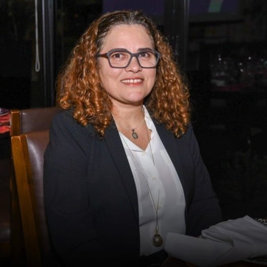 Dra. Luciane Arize