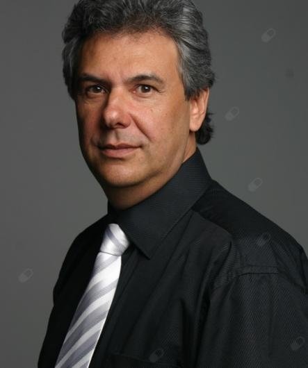 Dr. Eduardo Machado de Carvalho