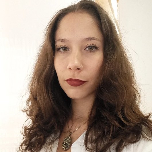 Izabela Lana Carneiro Nascimento