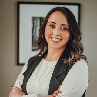 Dra. Helaine Alves Ferreira de Almeida