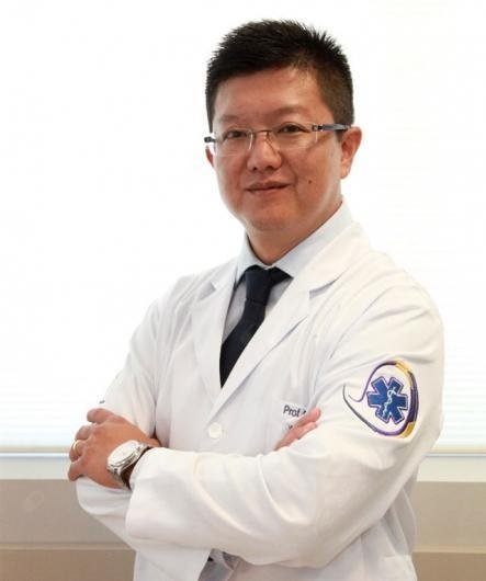 Dr. Ronaldo Nonose