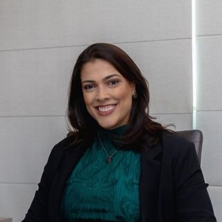 Dra. Fabíola Leão Lima