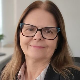 Dra. Laura Pinheiro