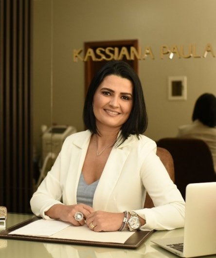 Dra. Kassiana Paula de Almeida