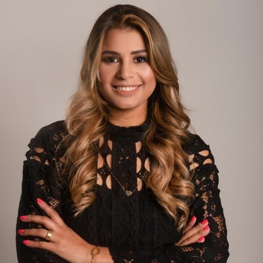 Dra. Michele Carolina de Araújo