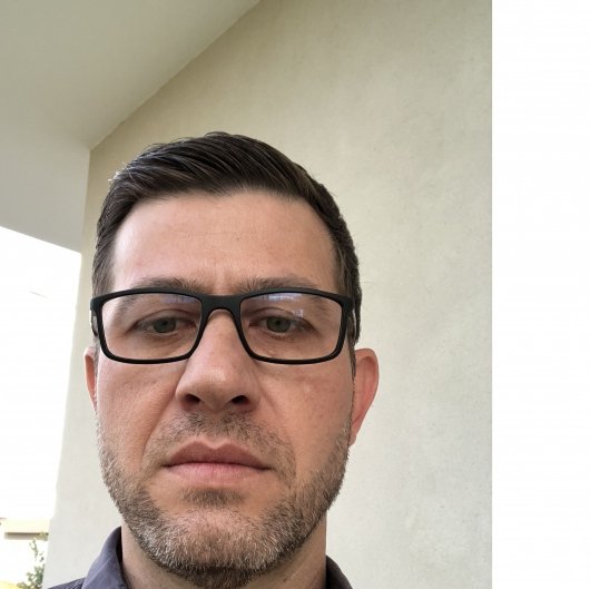 Dr. Carlos Eduardo Cervantes dos Santos