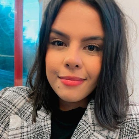 Dra. Tayná Ferreira