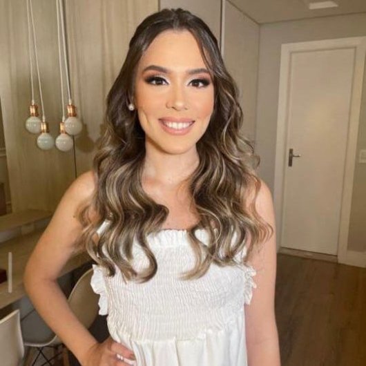 Dra. Angélica Aline Mendes Mata