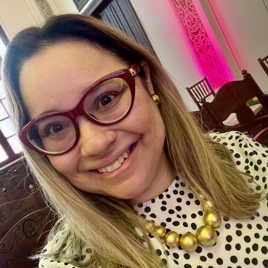 Dra. Tatiana Loureiro