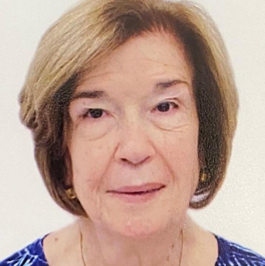 Dra. Zelia Paula