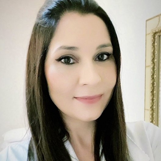 Dra. Francine Pennacchi