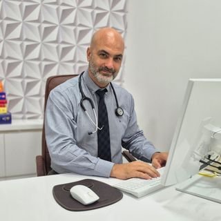 Dr. Klaus A. Y. Kleuser