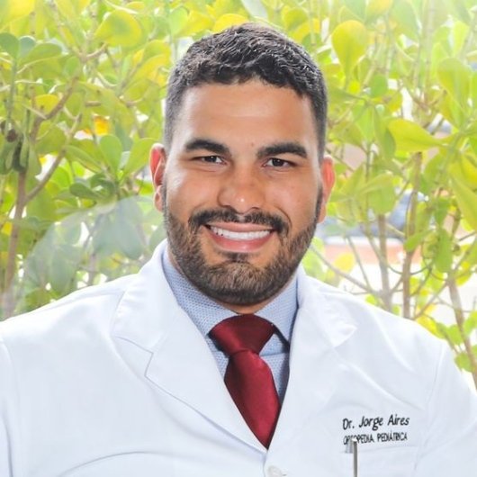 Dr. Jorge Aires