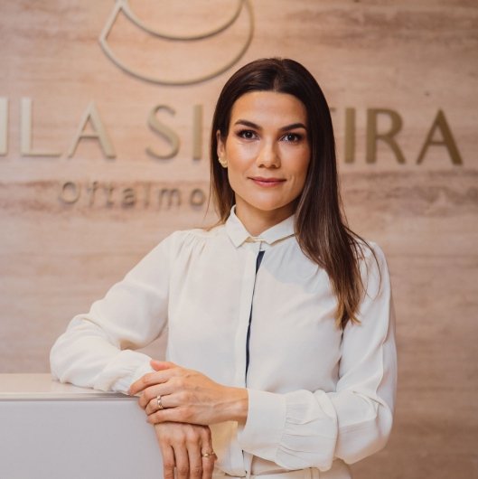 Dra. Laila Christina Silveira