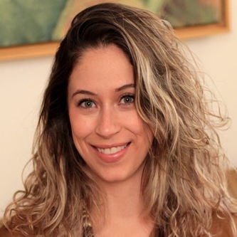 Dra. Ana Julia Ferraz