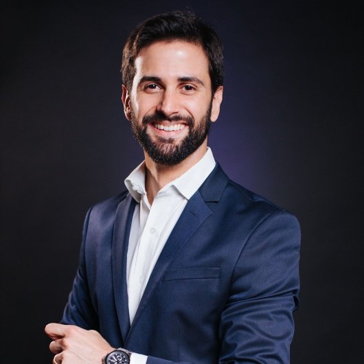 Dr. Conrado Martins Lino