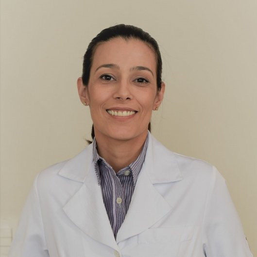 Dra. Roberta Faria Lemos Panazzolo