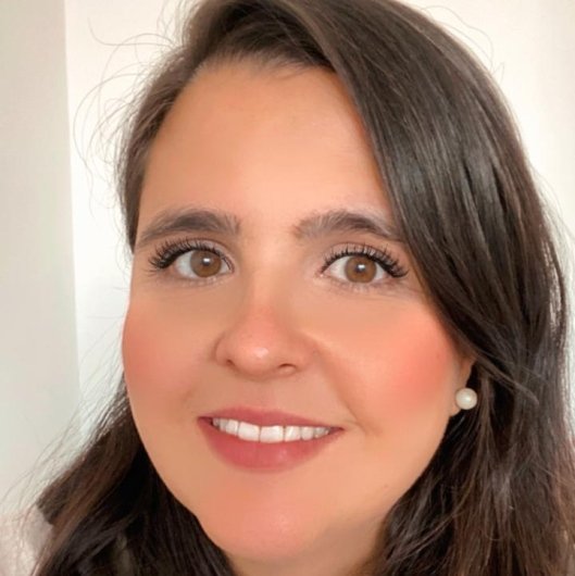 Dra. Karen A. C. Oliveira Matos