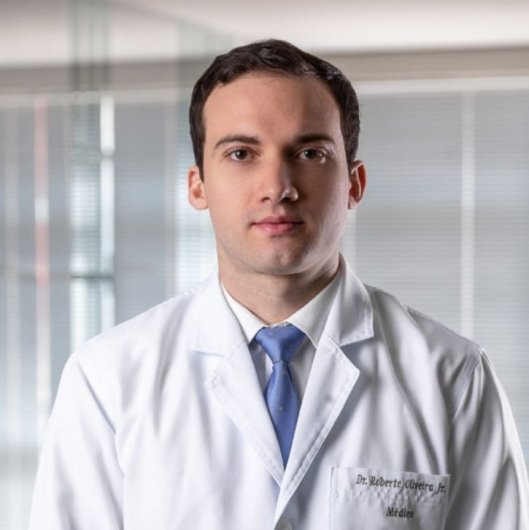 Dr. Roberto Oliveira