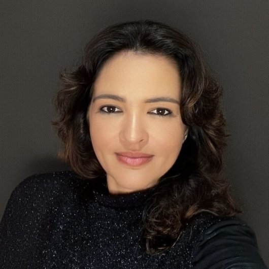 Dra. Debora Ferreira Pinto