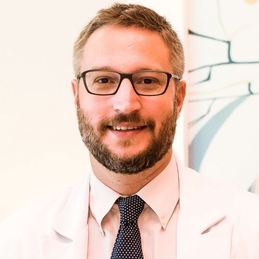 Dr. Daniel Hampl