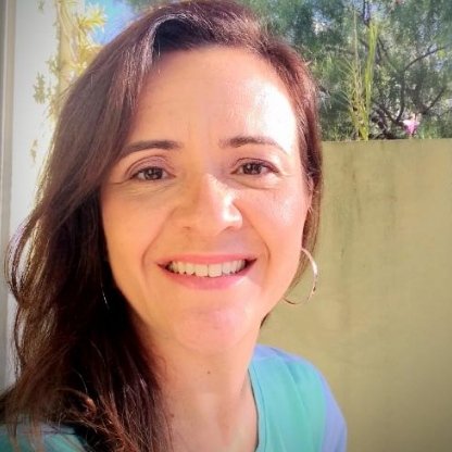 Lívia Amstalden Mendes