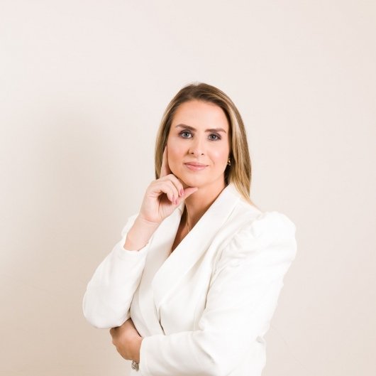 Dra. Renata Martinuzzo de Aguiar