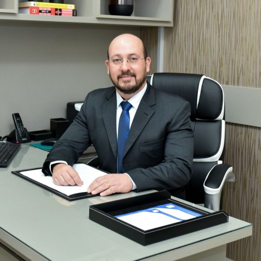 Dr. Bernardo Kremer
