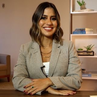 Dra. Kelly Moraes Cangussú