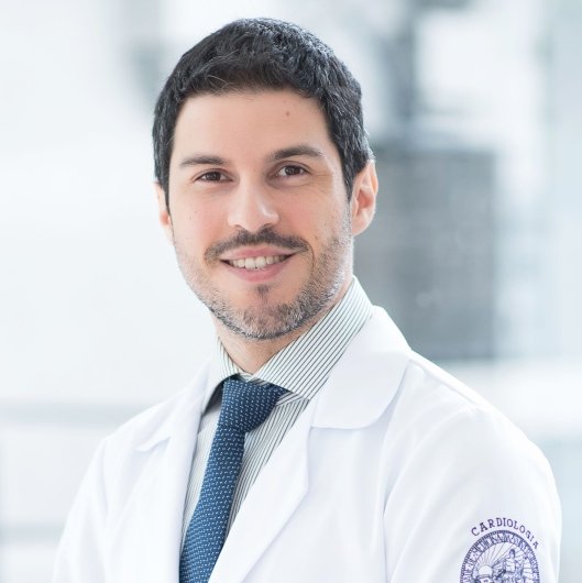 Dr. Matheus Abate
