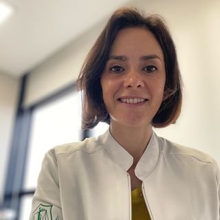 Dra. Aline Lima dos Santos