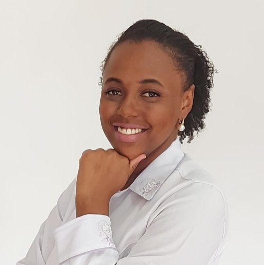 Dra. Bianca Oliveira De A Barbosa