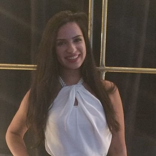 Dra. Karoline Rojas