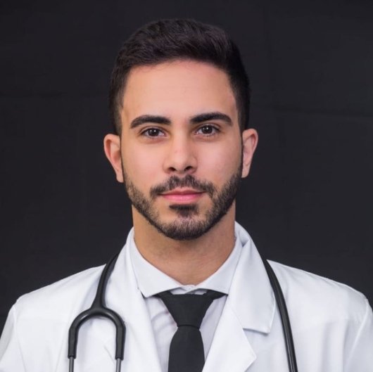 Dr. Lucas Sueti Magalhães