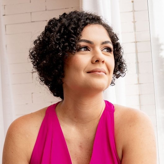 Stefânia Acioli