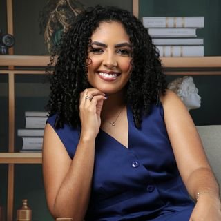 Cássia Quéren Correia Ribeiro