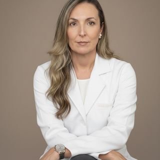 Dra. Ana Luisa Marçal