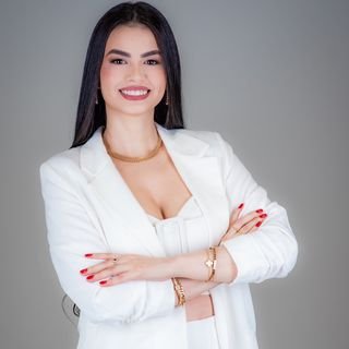 Dra. Daniele Romão