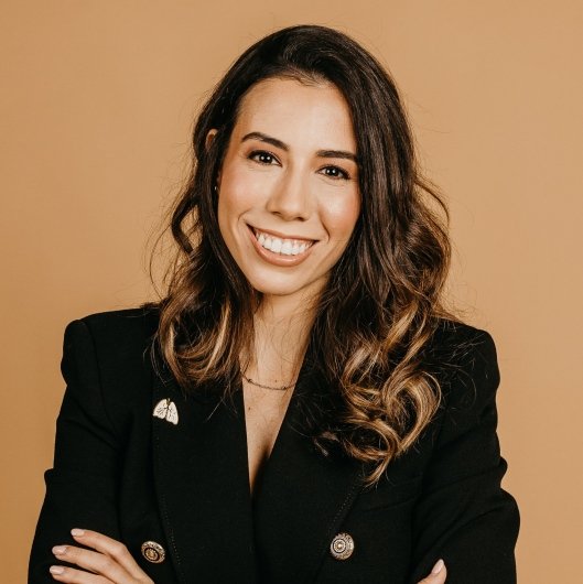 Dra. Cynthia Araujo
